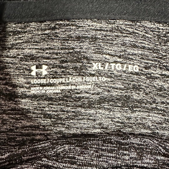 Under Armour Charcoal Pullover Hoodie BNWT - Picture 3 of 7